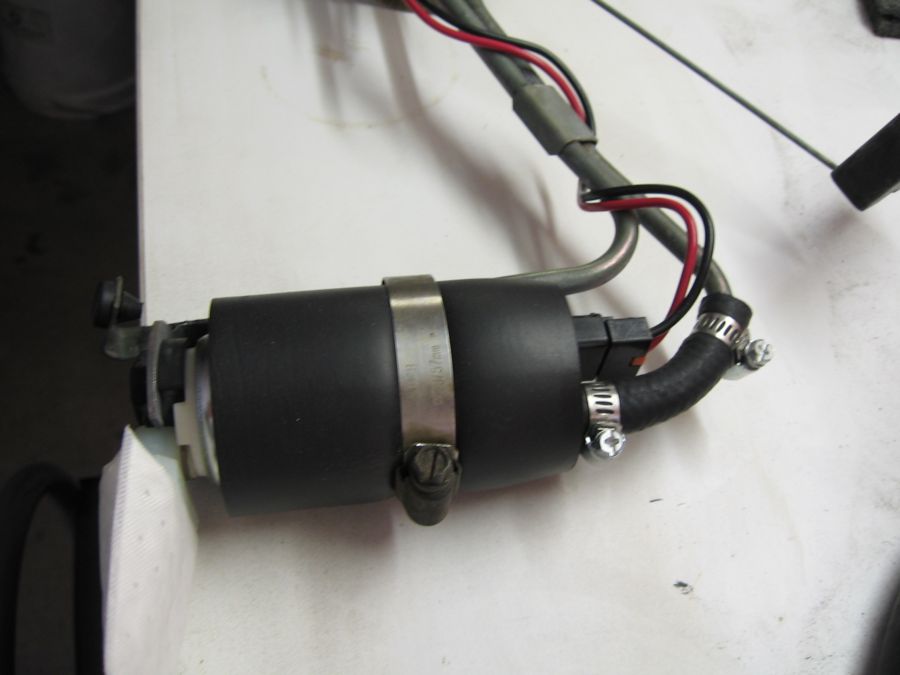 fuelpumpmount2.jpg